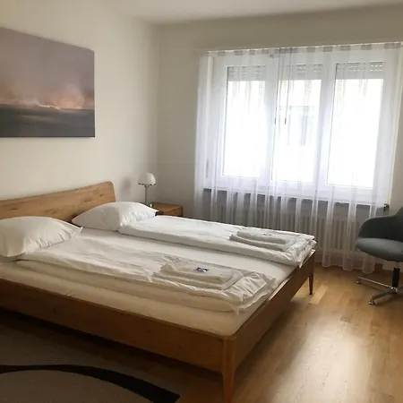 Bright And Quiet In The Center - Sky11 *