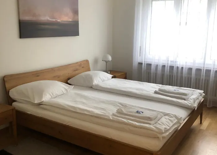 Bright And Quiet In The Center - Sky11 Apartment