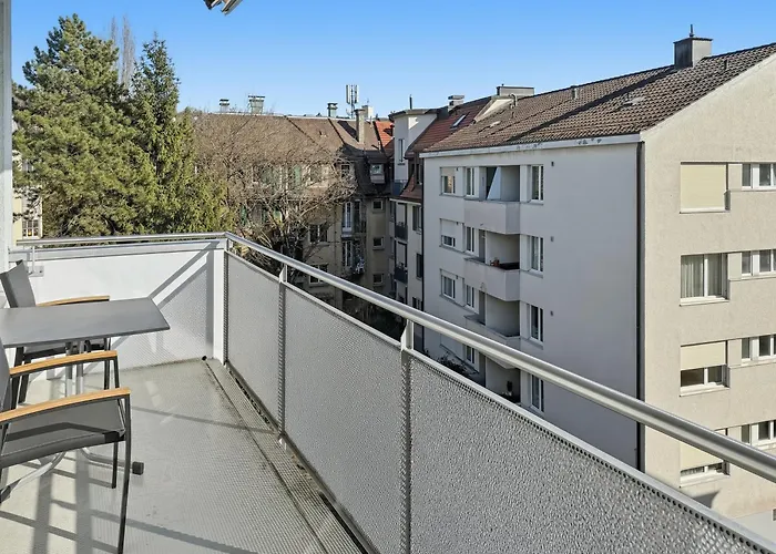 Bright And Quiet In The Center - Sky11 Apartmán *